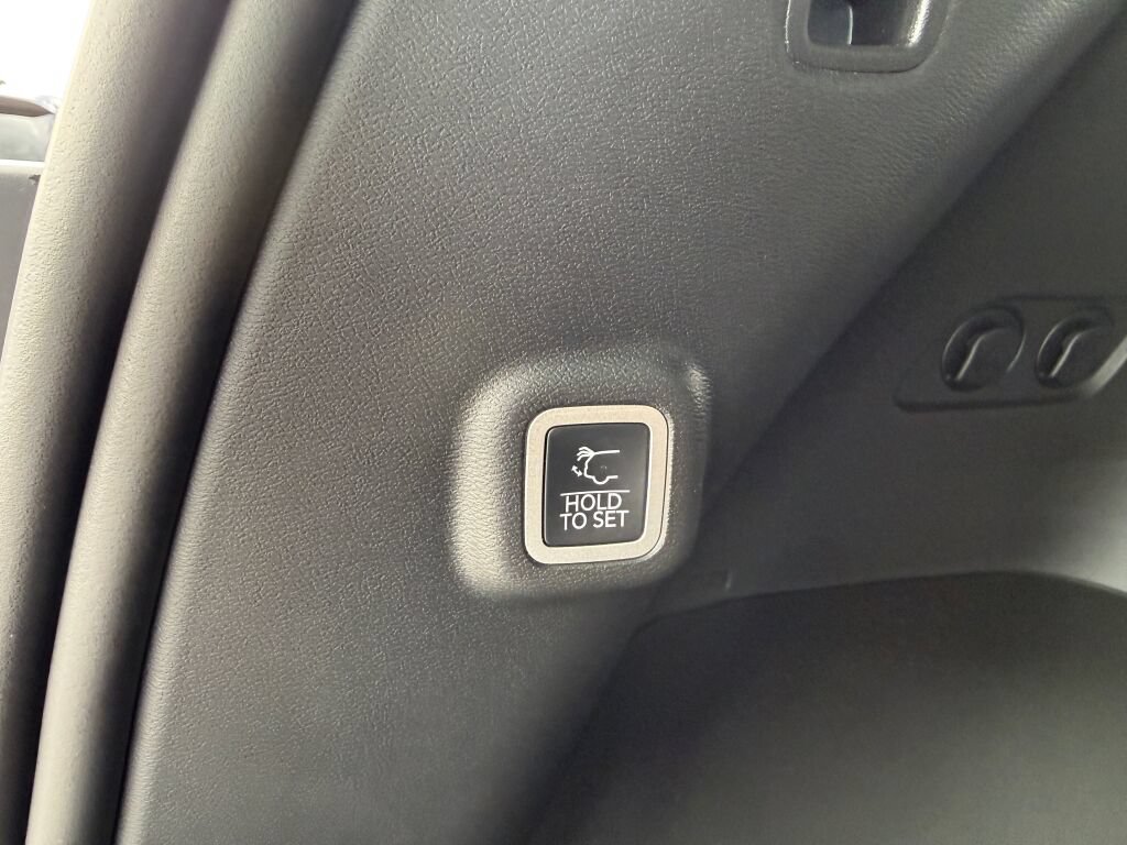 New 2026 Jeep Cherokee Limited AWD/4WD image 33