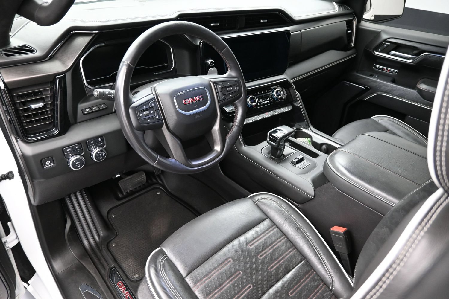 Used 2024 GMC Sierra 1500 AT4X AWD/4WD image 22