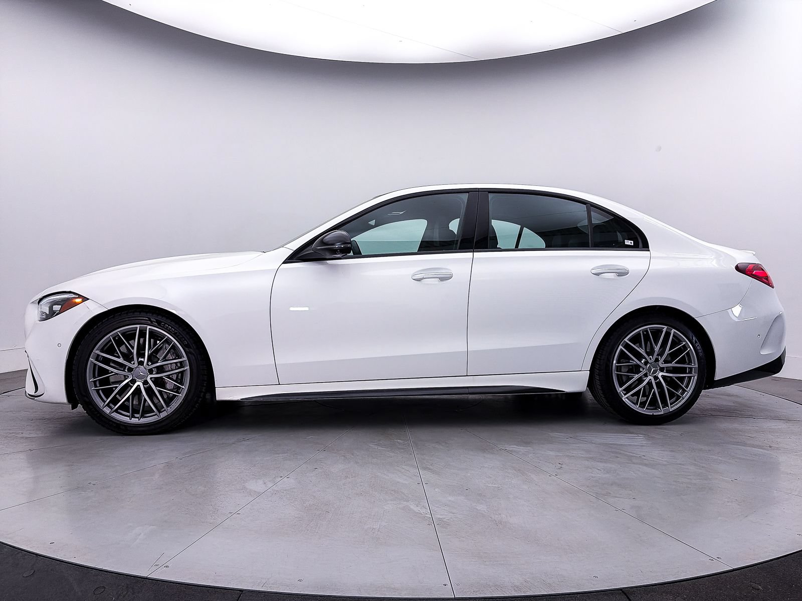 Used 2024 Mercedes-Benz C 43 AMG 4MATIC Sedan image 40