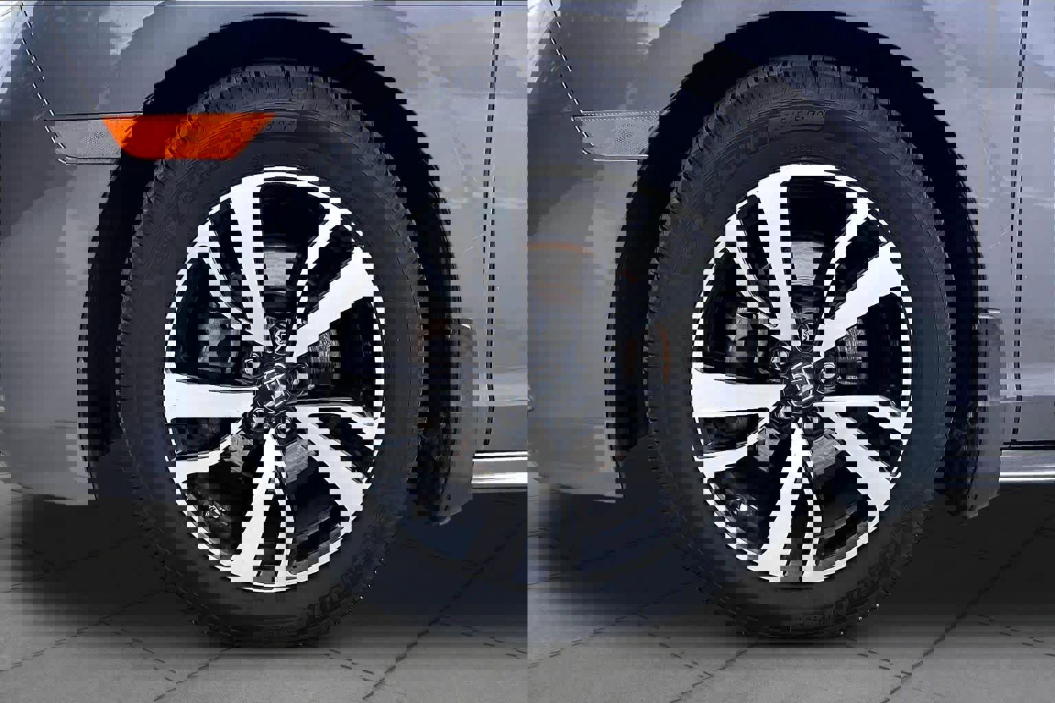 Used 2019 Honda Odyssey Elite image 11