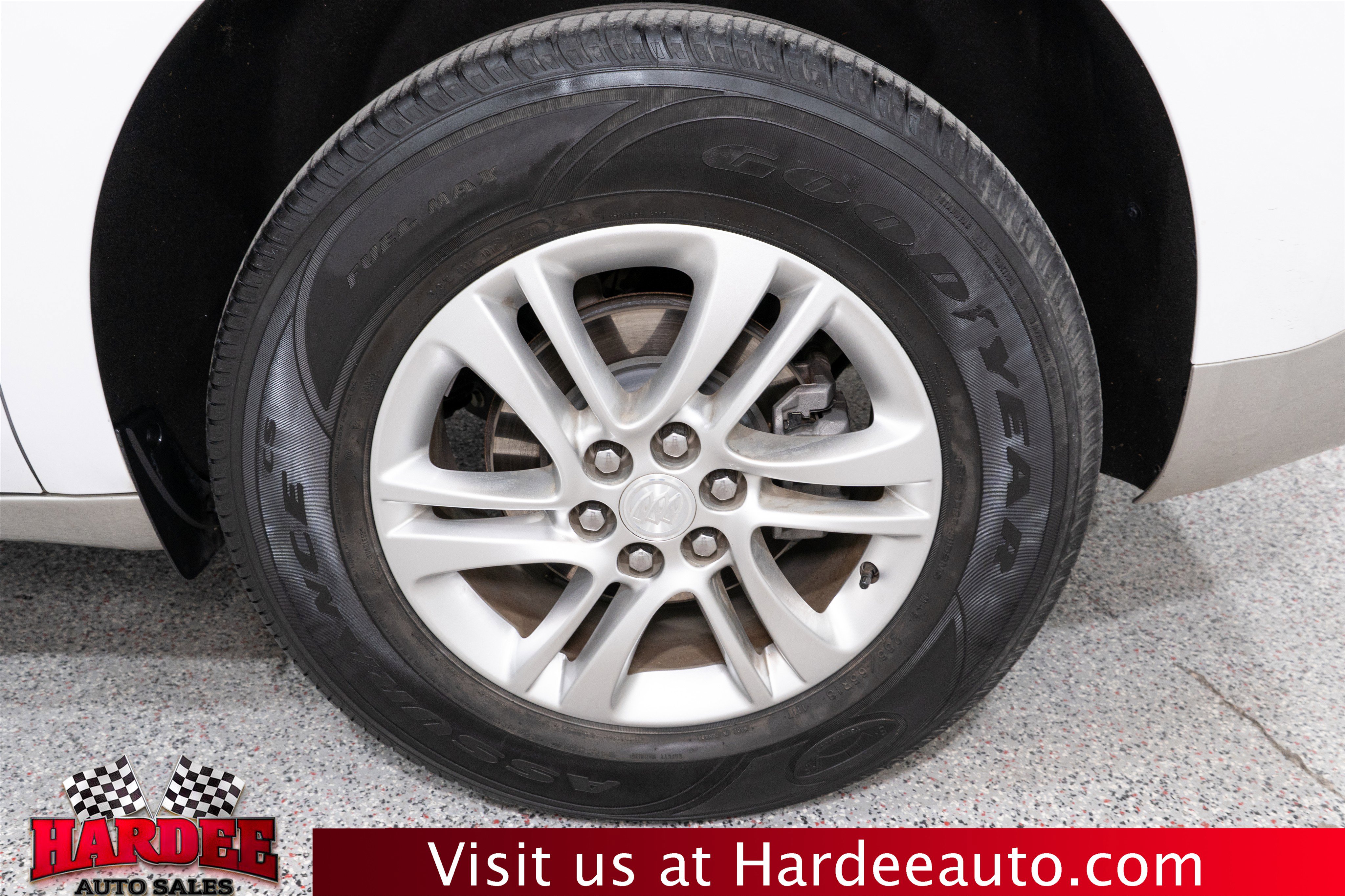 Used 2020 Buick Enclave Essence w/ Sound and Sites Package image 10