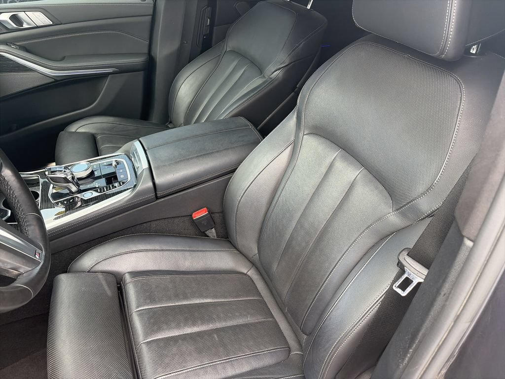 Used 2020 BMW X7 xDrive40i w/ M Sport Package AWD/4WD image 12