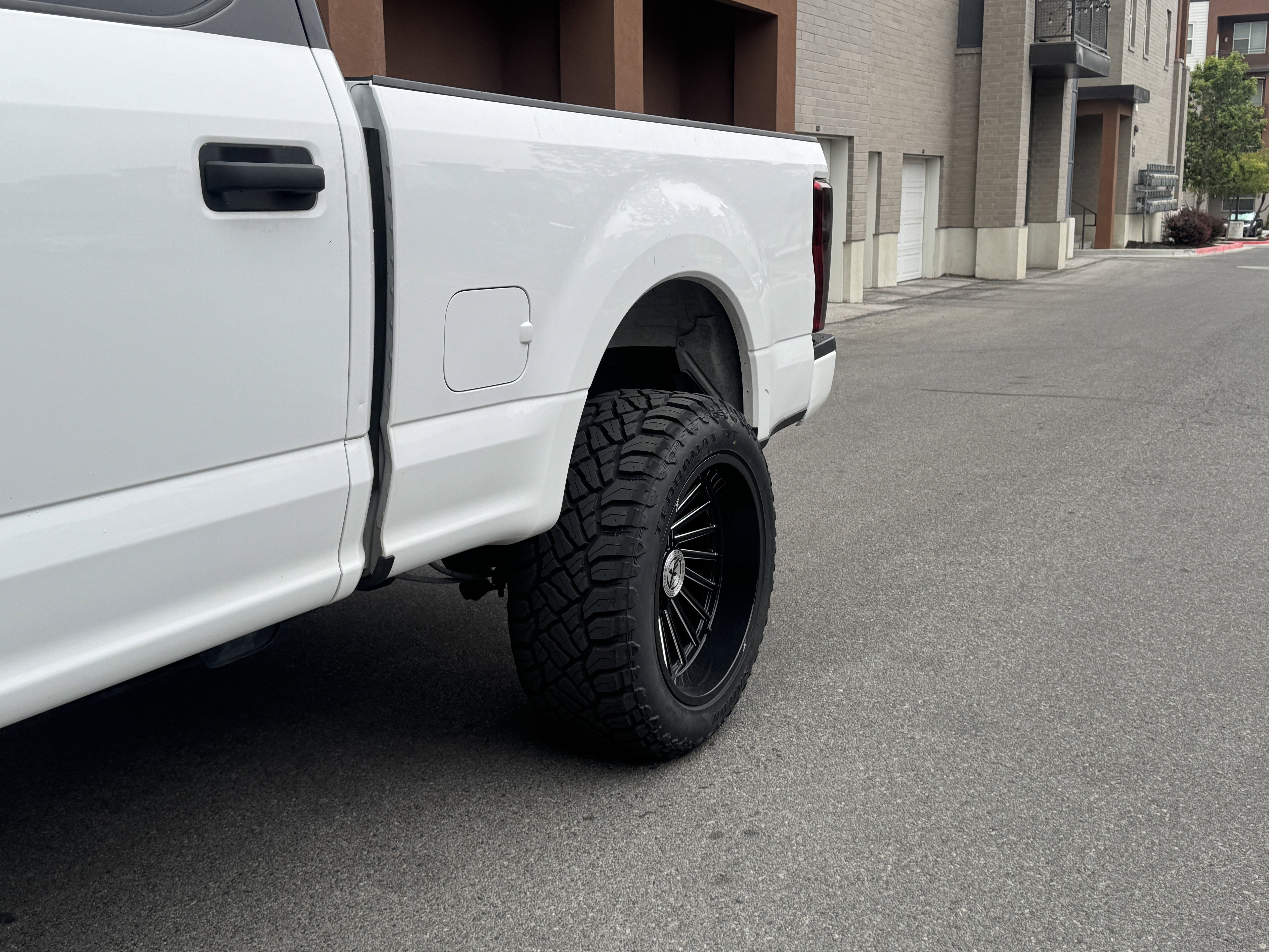 Used 2017 Ford F350 XL w/ STX Appearance Package AWD/4WD image 11