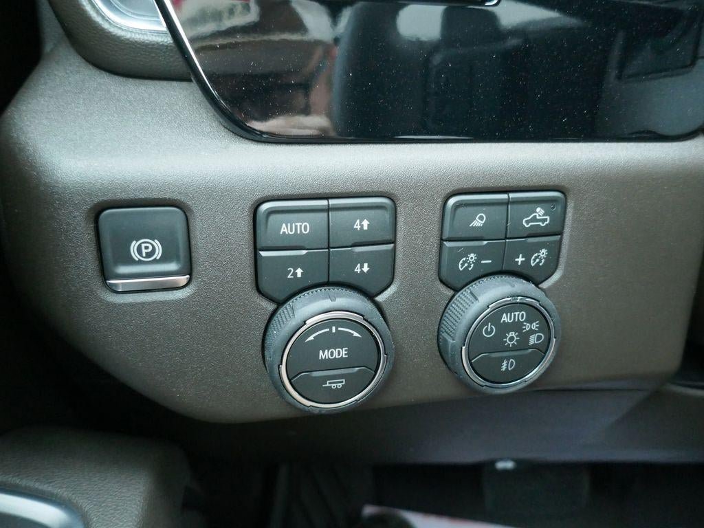 New 2026 Chevrolet Silverado 1500 LTZ w/ LTZ Premium Package AWD/4WD image 23