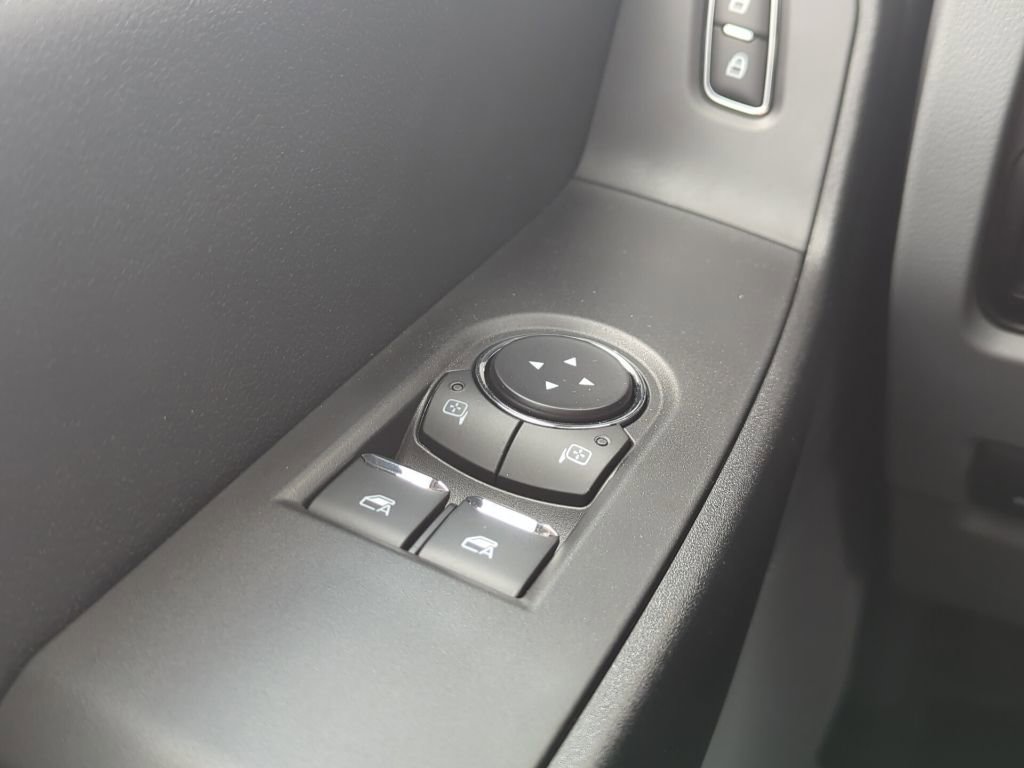 New 2025 Ford F250 XL w/ FX4 Off-Road Package image 21