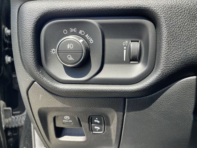 Used 2022 RAM 1500 Big Horn RWD image 34