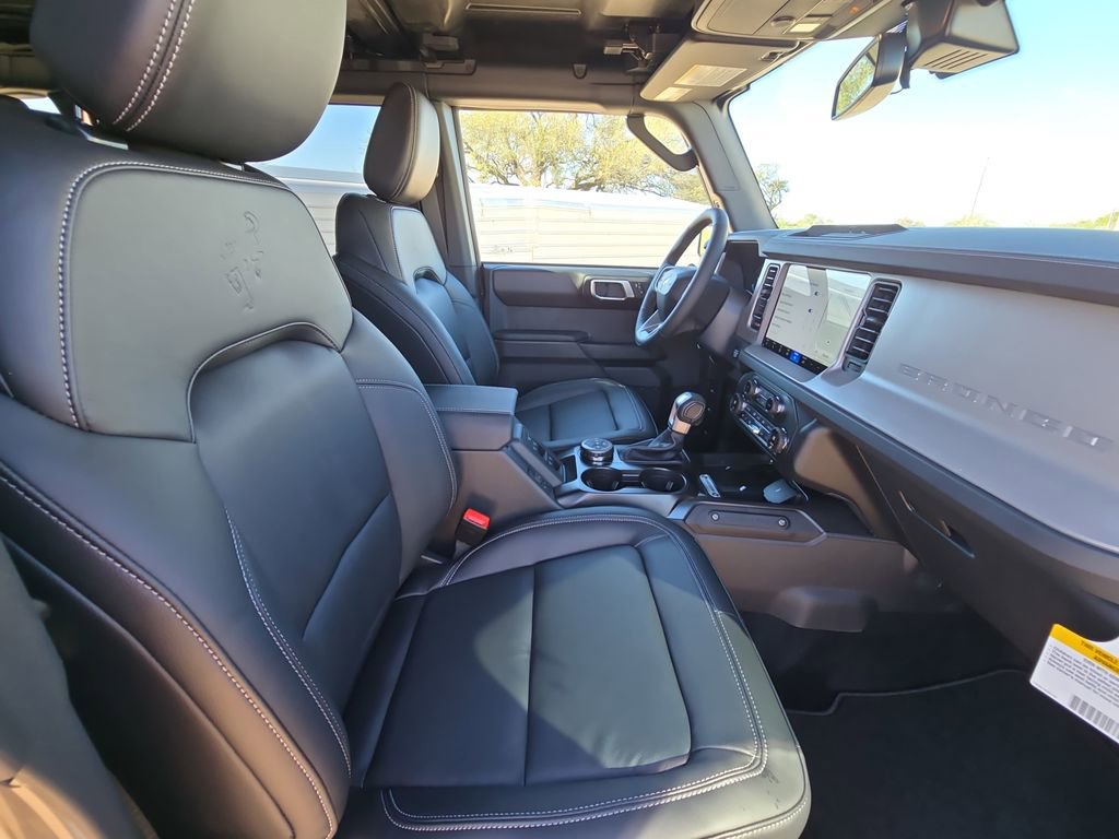 New 2026 Ford Bronco Outer Banks image 17