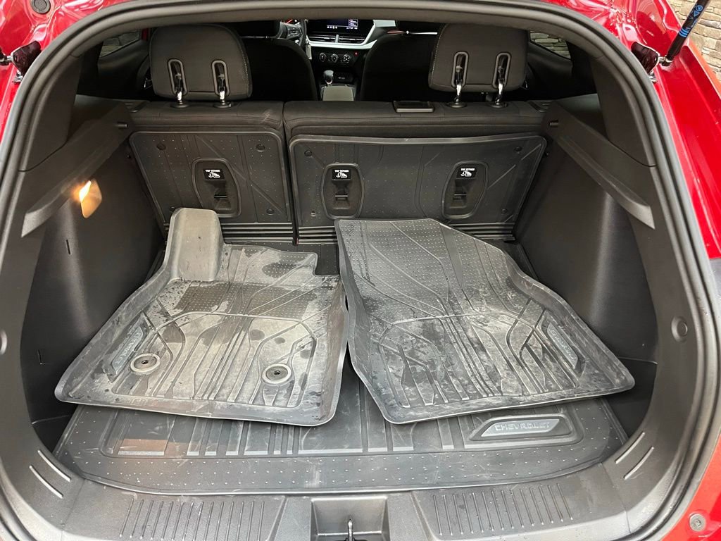 Used 2026 Chevrolet Trax RS w/ Sunroof Package image 42