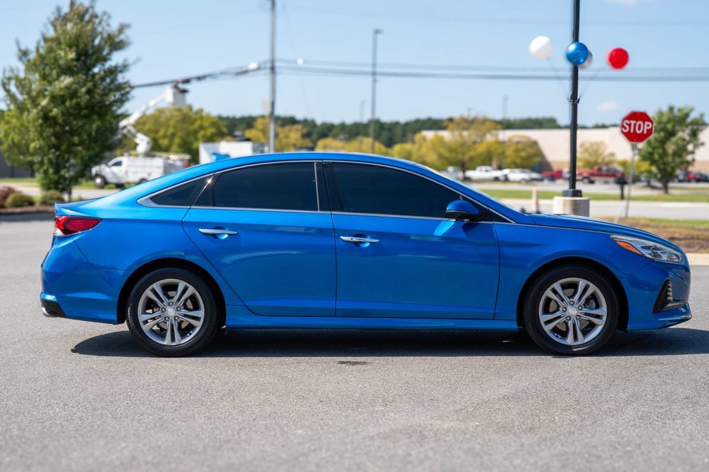 Used 2018 Hyundai Sonata Limited w/ Cargo Package FWD image 8