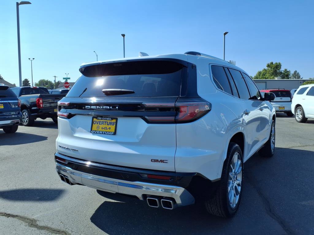 Used 2024 GMC Acadia Denali w/ Super Cruise Package image 4