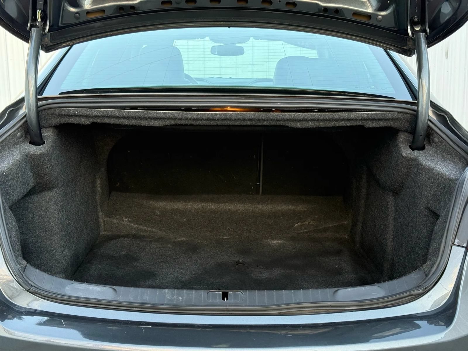 Used 2019 Chevrolet Impala LT w/ Sunroof and Spoiler Package FWD image 14