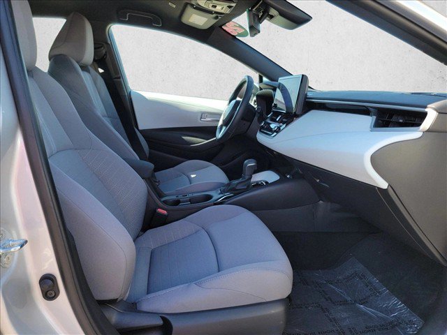 Used 2026 Toyota Corolla SE FWD image 25