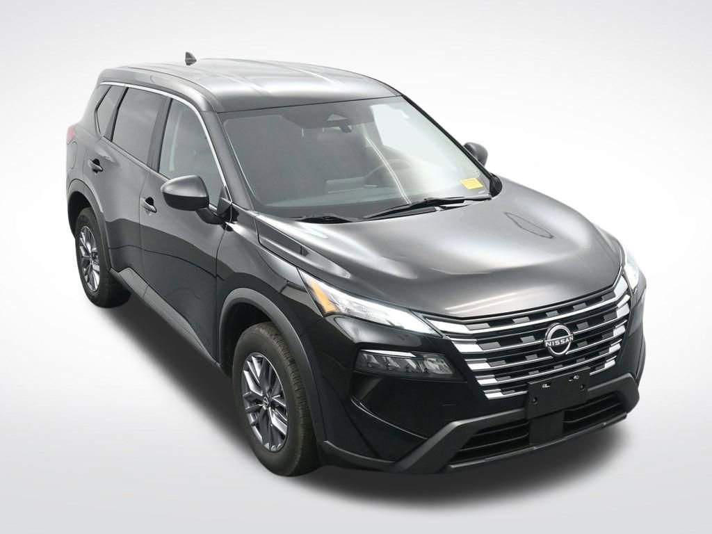 Used 2024 Nissan Rogue S image 23