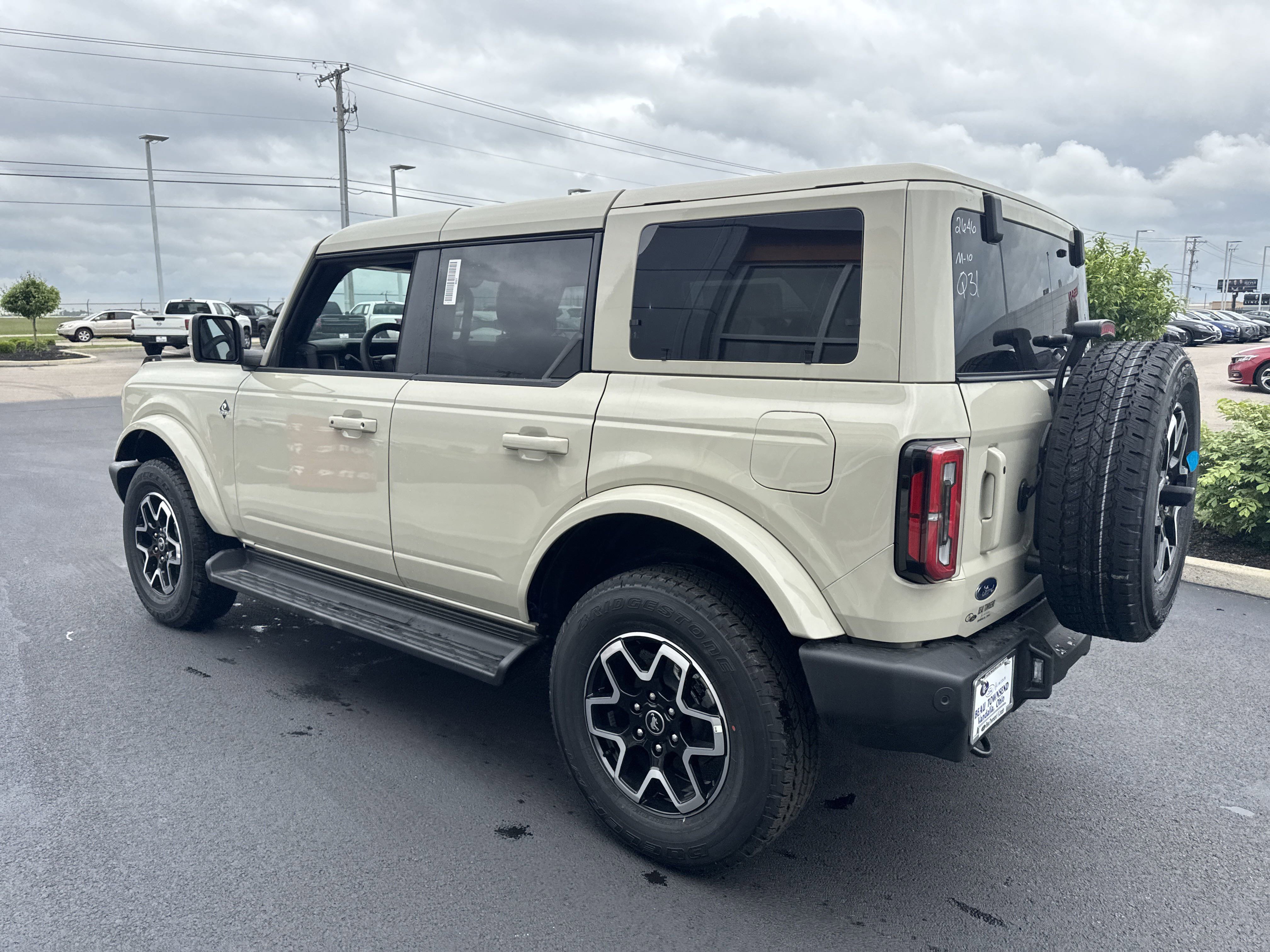 New 2025 Ford Bronco Outer Banks image 35
