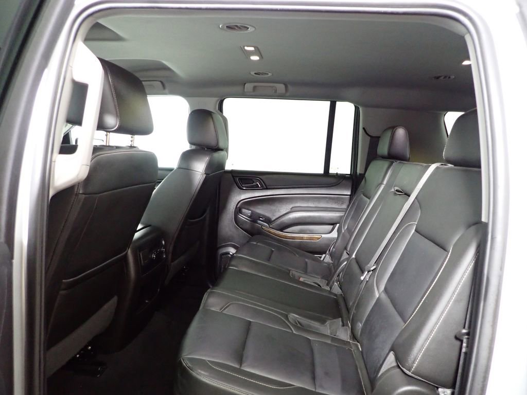 Used 2019 Chevrolet Suburban LT AWD/4WD image 35