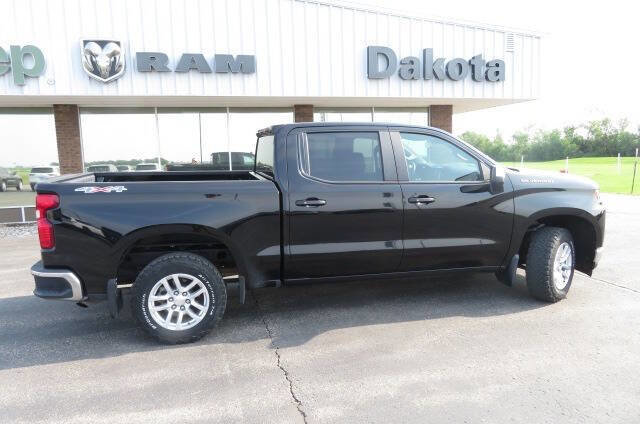 Used 2019 Chevrolet Silverado 1500 LT w/ All-Star Edition image 2