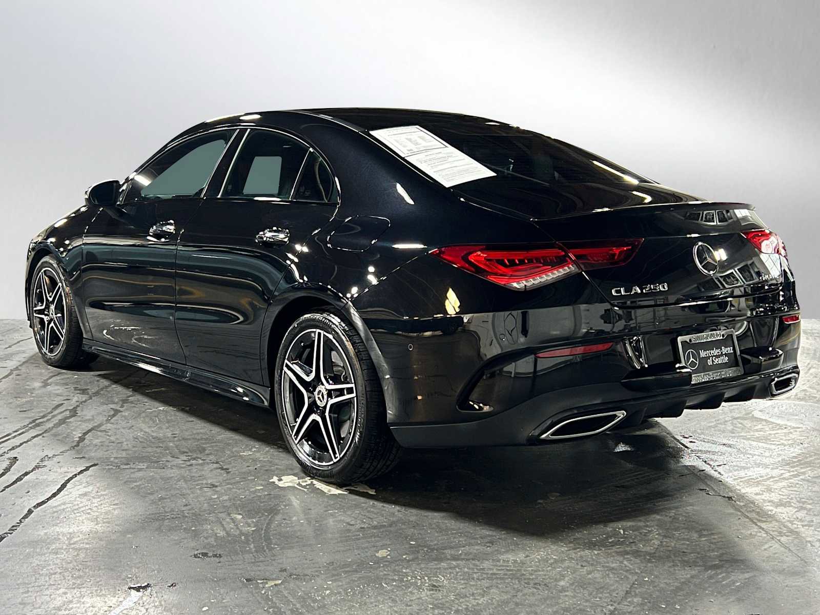 Used 2023 Mercedes-Benz CLA 250 4MATIC image 5