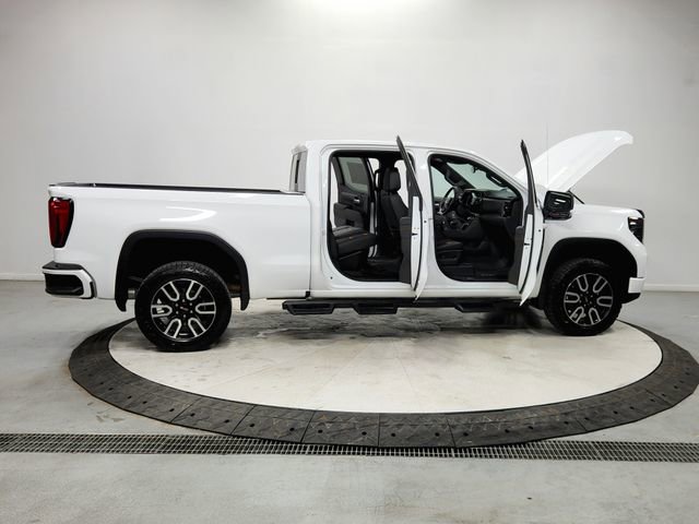 Used 2023 GMC Sierra 1500 AT4 w/ AT4 Preferred Package AWD/4WD image 16