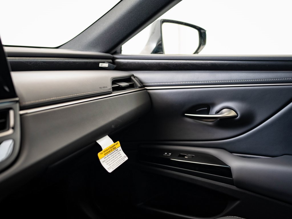 New 2025 Lexus ES 350 w/ Premium Package image 40