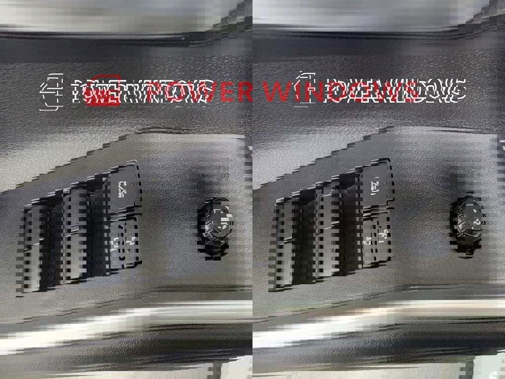 Certified 2025 Toyota Highlander XLE image 30