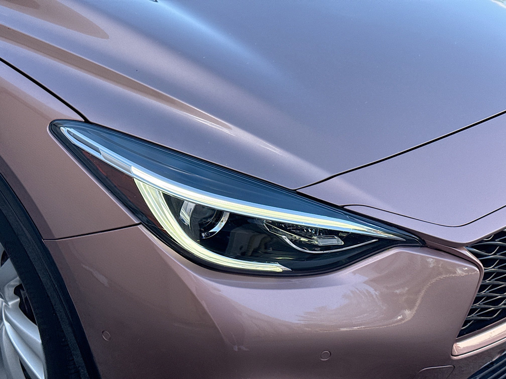 Used 2017 INFINITI QX30 Premium w/ Navigation Package image 34