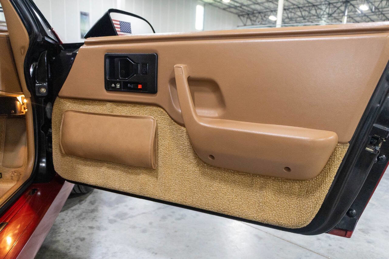 Used 1988 Pontiac Fiero GT image 28