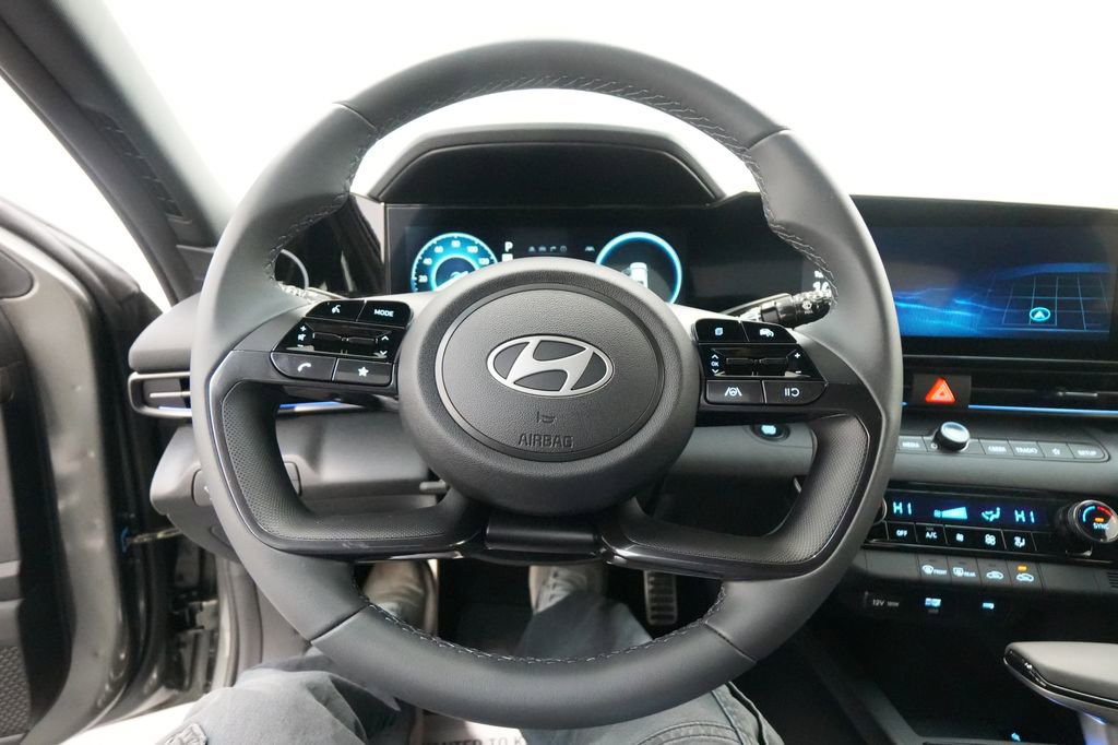 New 2026 Hyundai Elantra Sport image 32