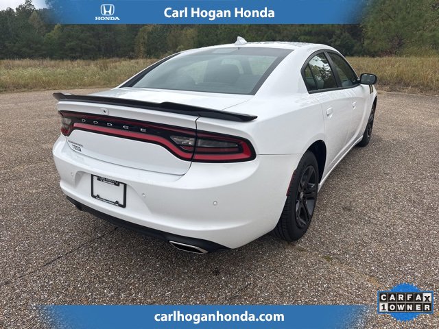Used 2023 Dodge Charger SXT image 3