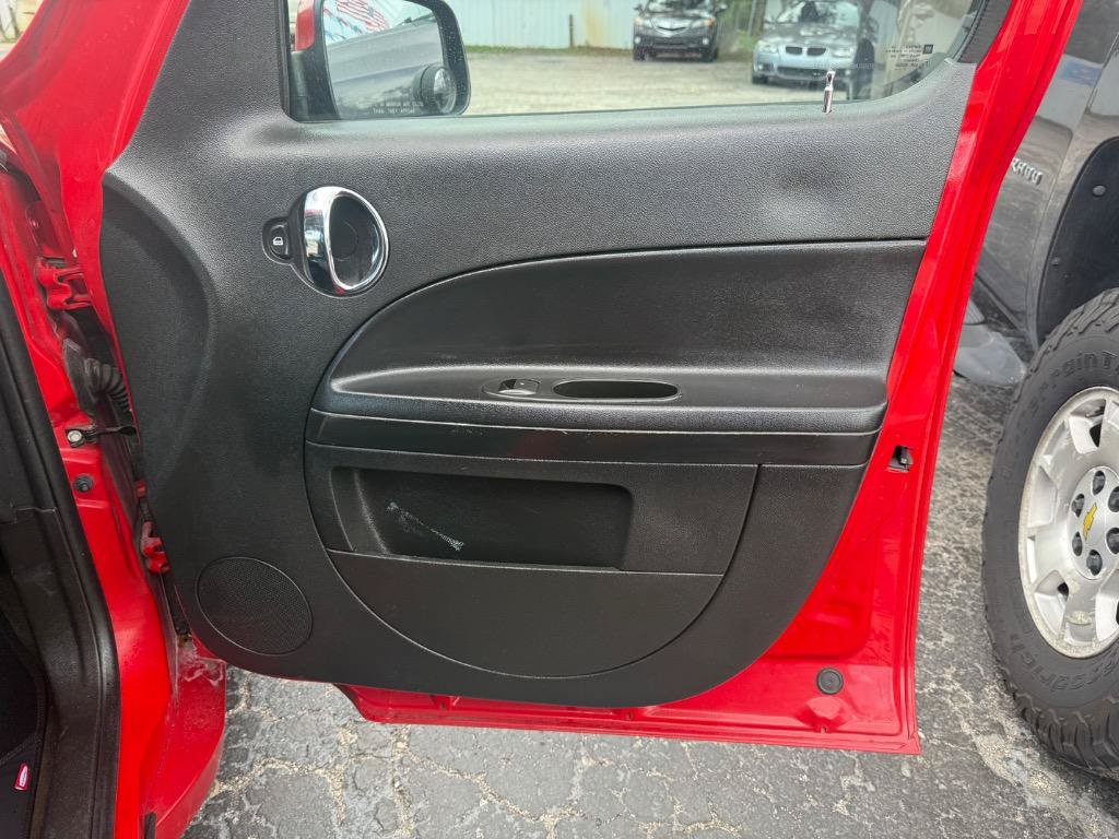 Used 2011 Chevrolet HHR LT FWD image 34