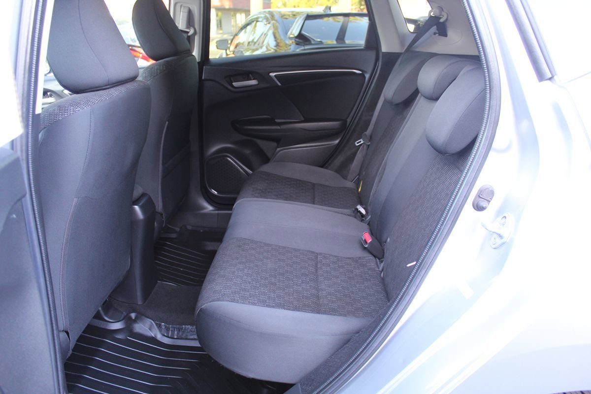 Used 2017 Honda Fit LX image 21