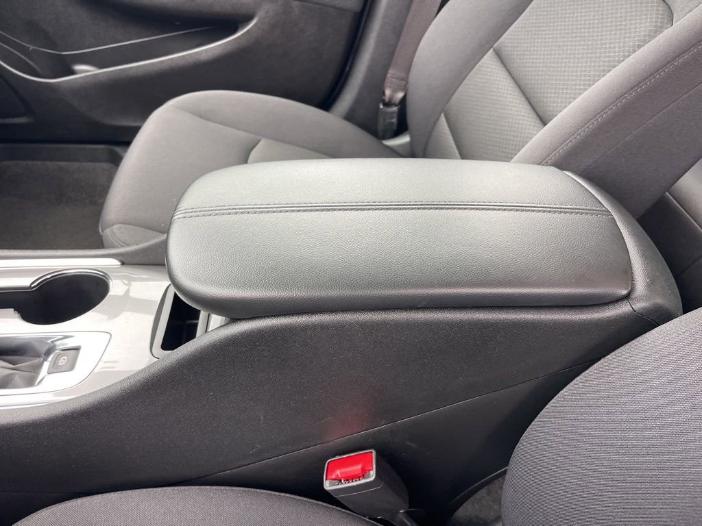 Used 2025 Chevrolet Malibu LT image 13