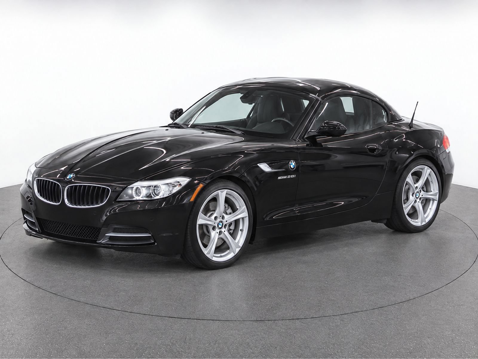 Used 2014 BMW Z4 sDrive28i RWD image 2
