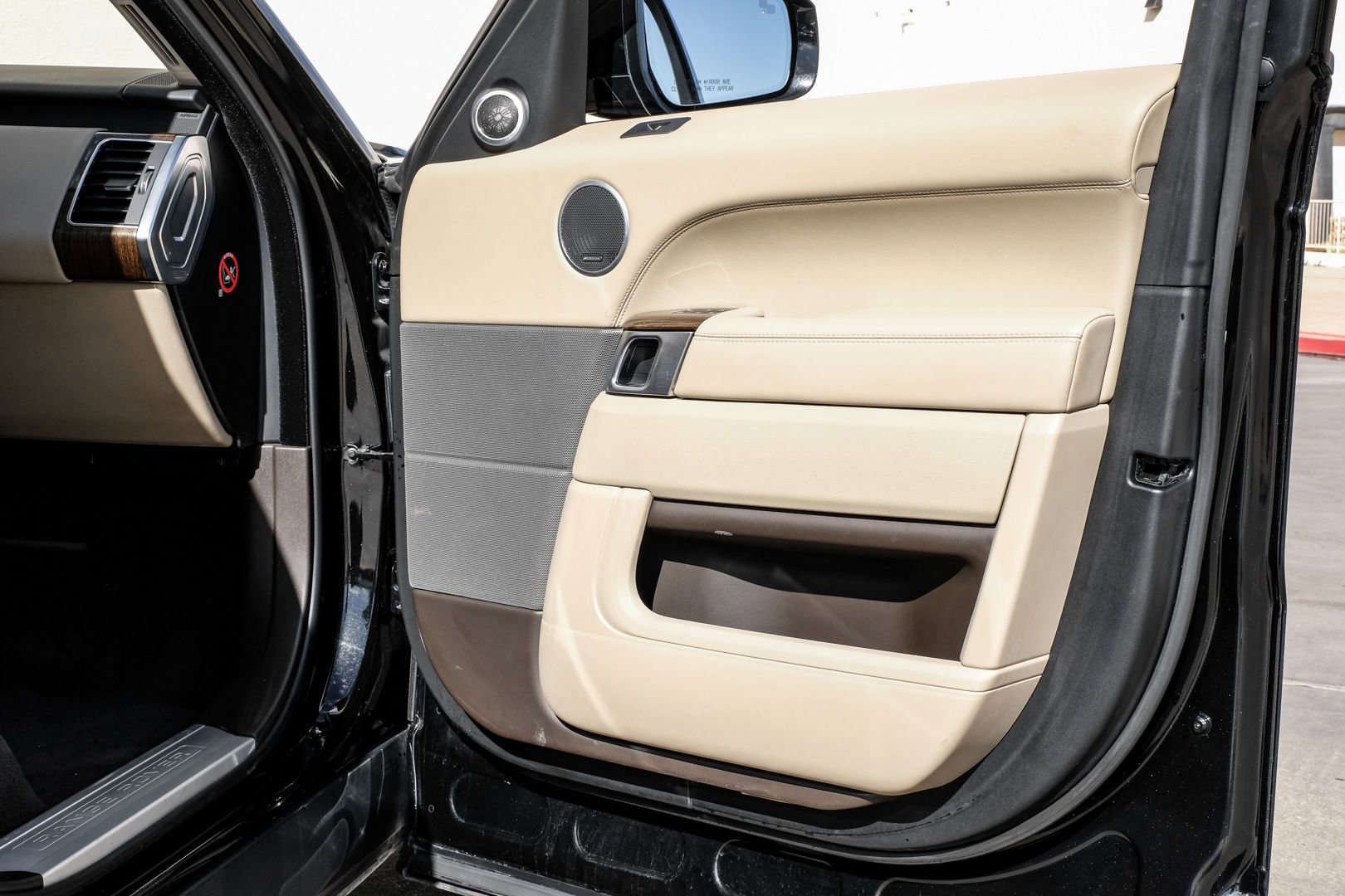 Used 2016 Land Rover Range Rover Sport Supercharged image 41