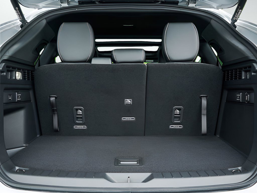 New 2025 MAZDA CX-90 Plug-In Hybrid w/ Premium Plus image 8