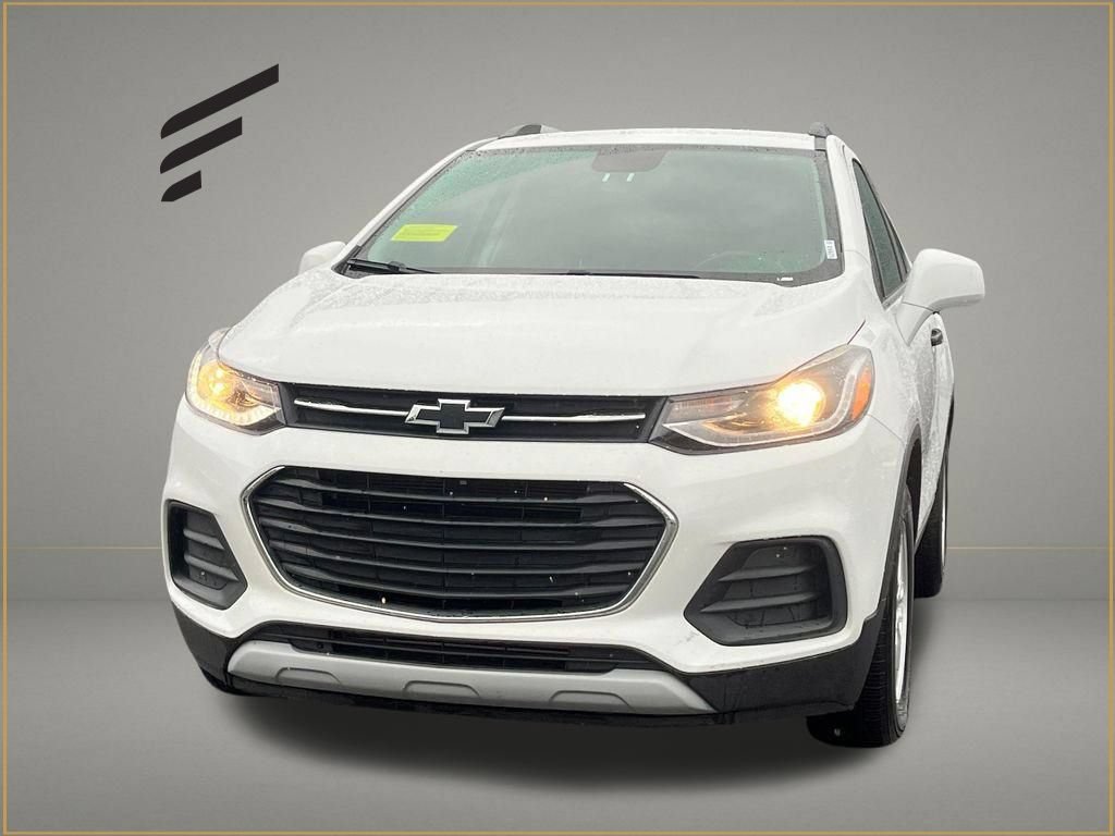Used 2020 Chevrolet Trax LT w/ LT Convenience Package FWD image 1