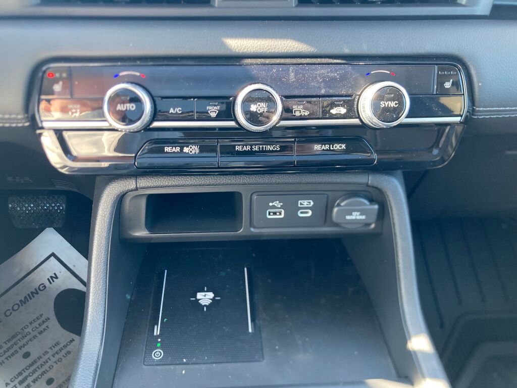 New 2025 Honda Pilot Touring image 13