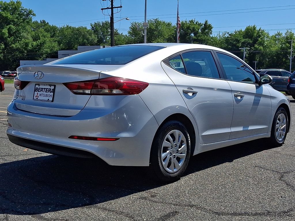 Used 2018 Hyundai Elantra SE FWD image 6