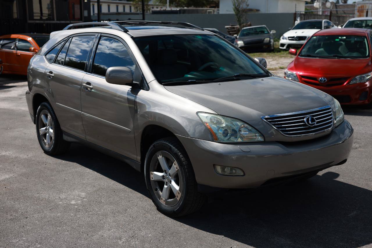 Used 2005 Lexus RX 330 w/ Premium Plus Pkg FWD image 15