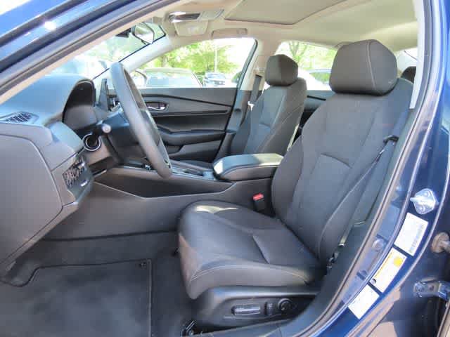 Used 2023 Honda Accord EX image 11