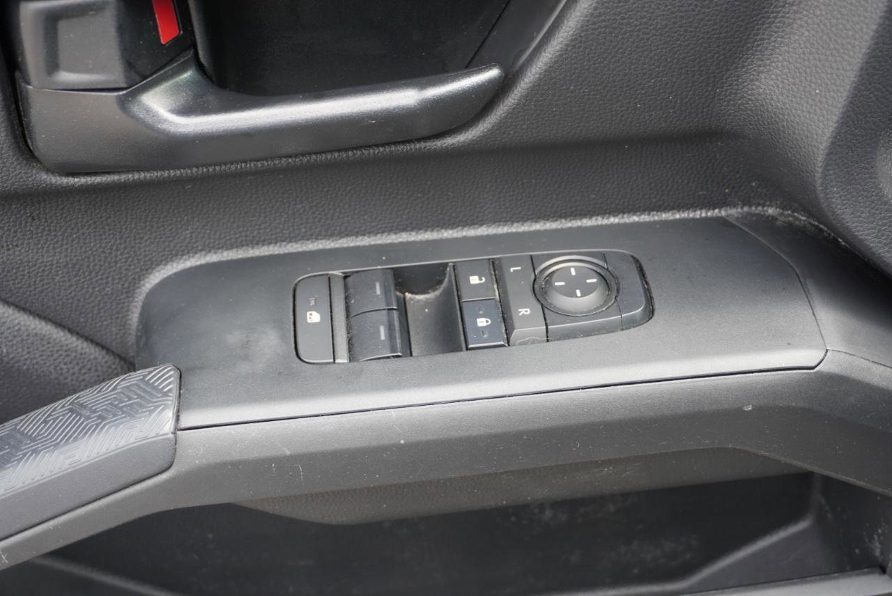 Used 2024 Toyota Tacoma SR RWD image 9