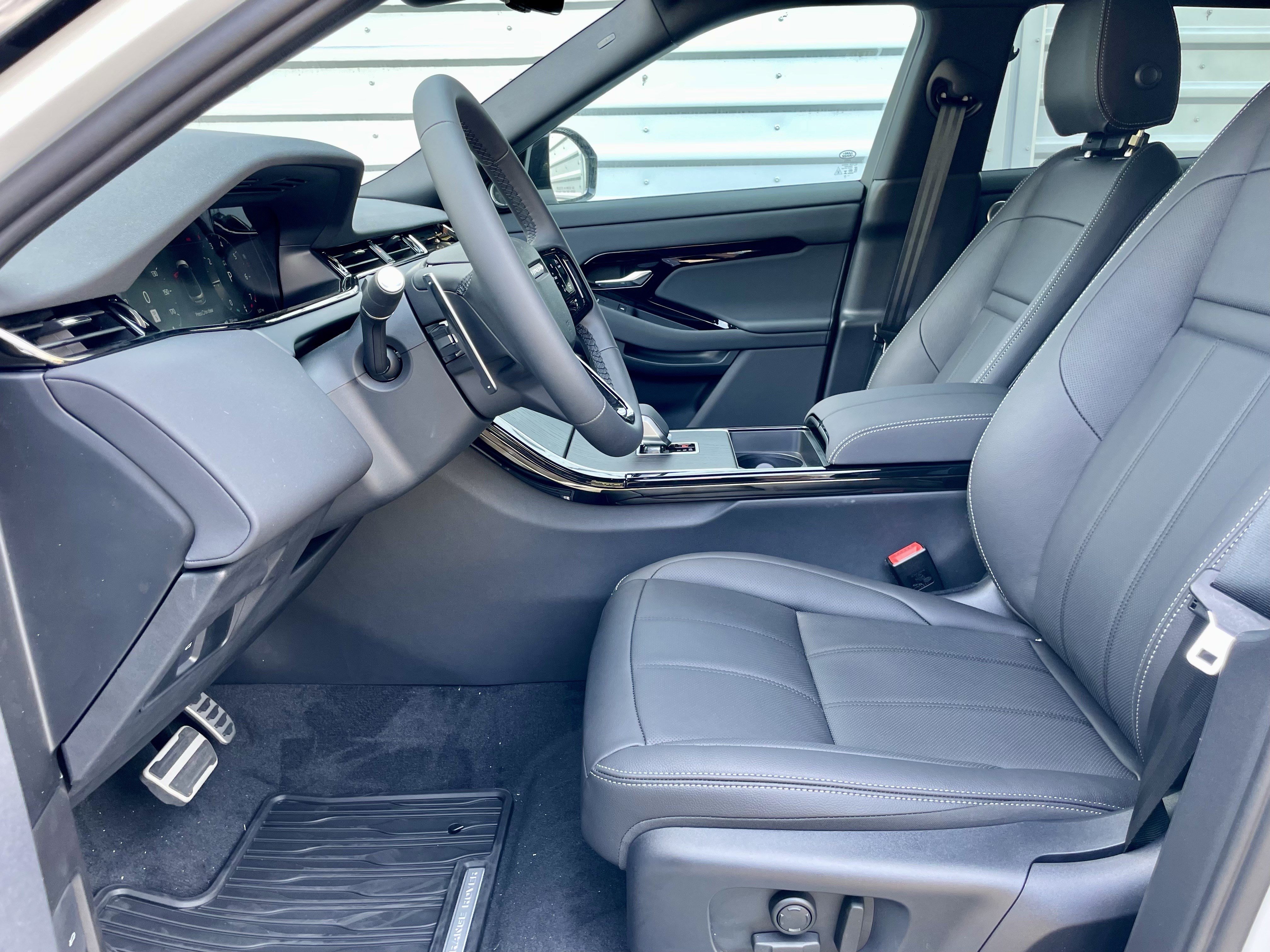 New 2026 Land Rover Range Rover Evoque Hoxton AWD/4WD image 14