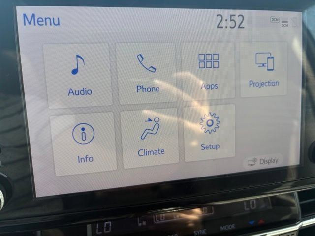 Used 2021 Toyota Sienna XLE AWD/4WD image 5