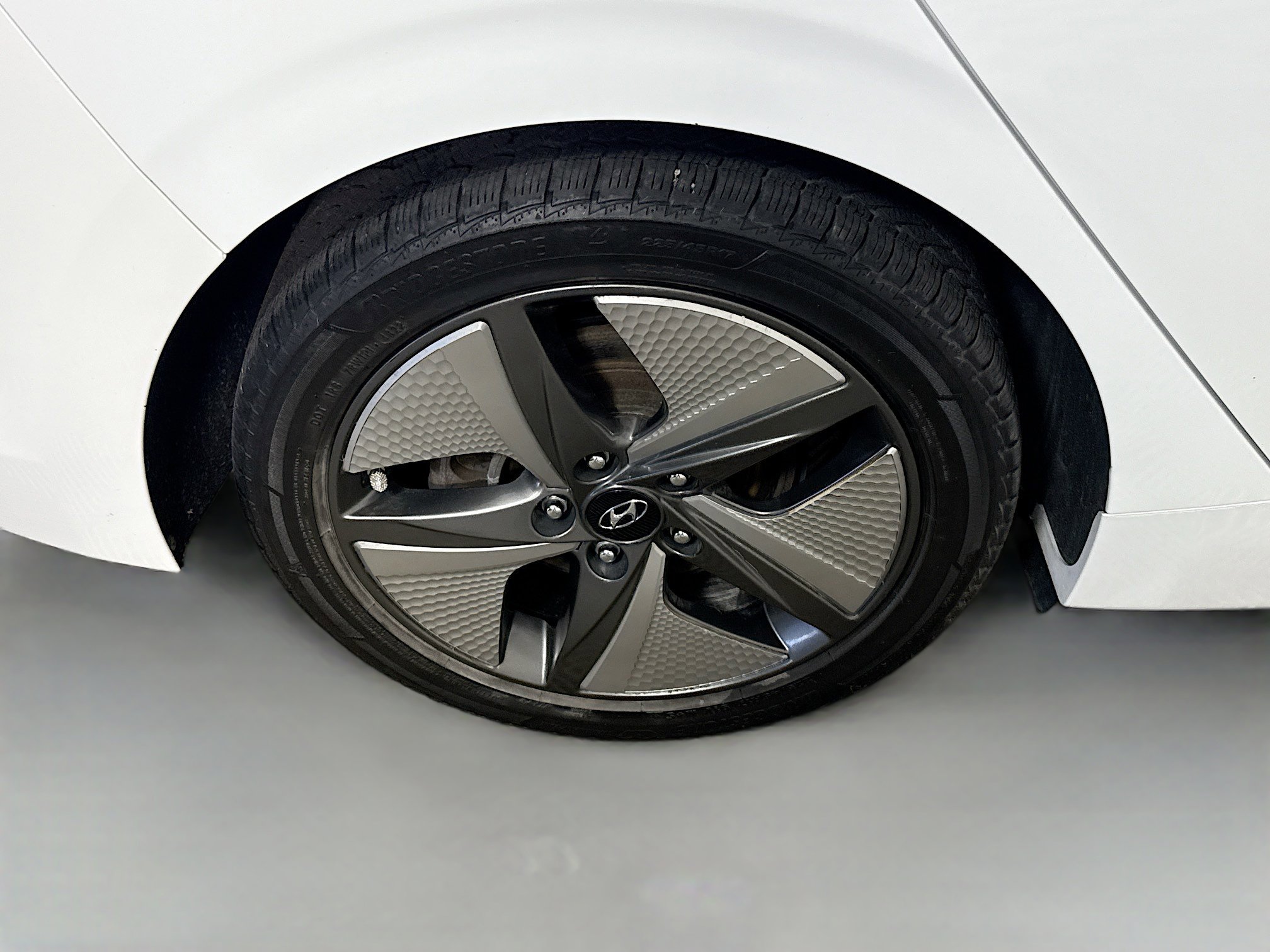 Used 2020 Hyundai Ioniq Limited image 33