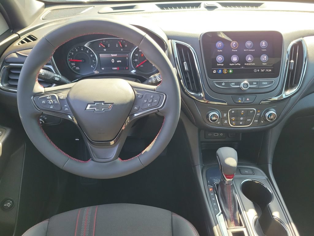 Used 2023 Chevrolet Equinox RS FWD image 4