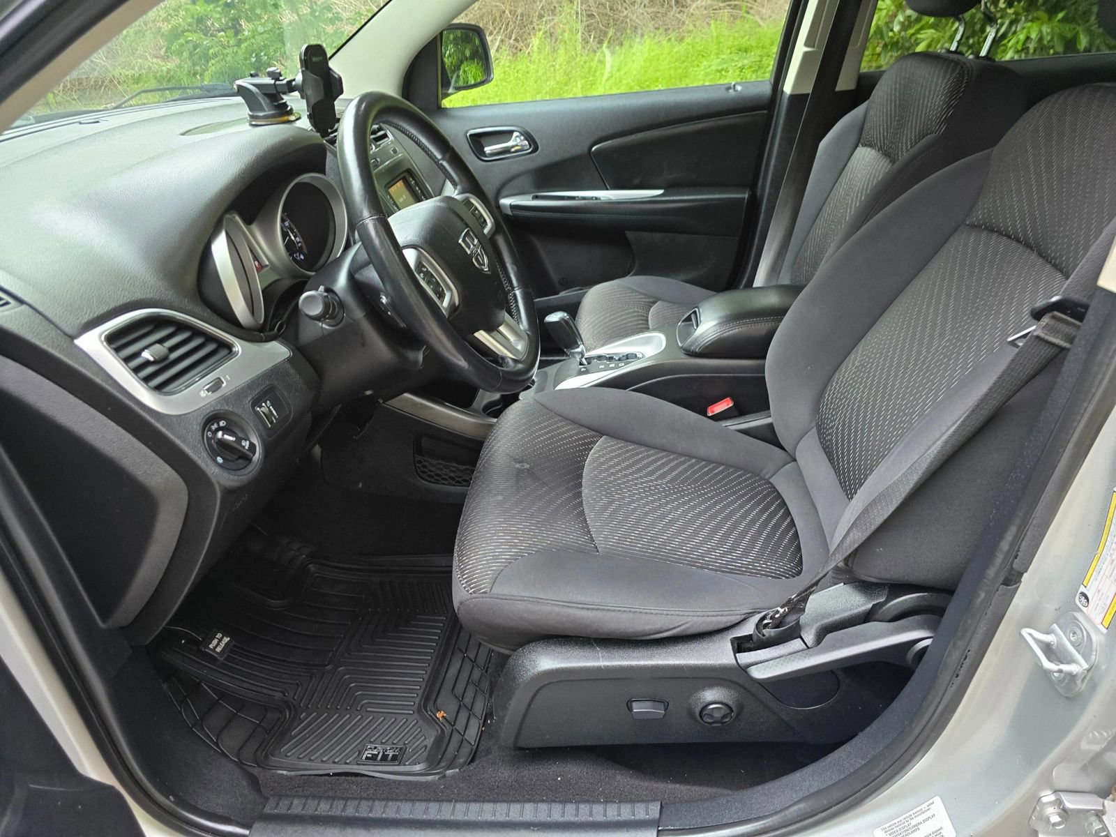 Used 2013 Dodge Journey SXT w/ Flexible Seating Group FWD image 22