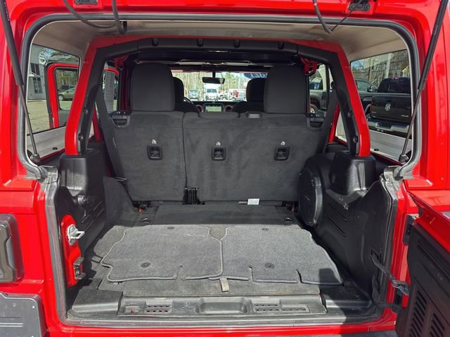Used 2021 Jeep Wrangler Unlimited Sahara w/ Uconnect 4C Nav & Sound Group AWD/4WD image 29