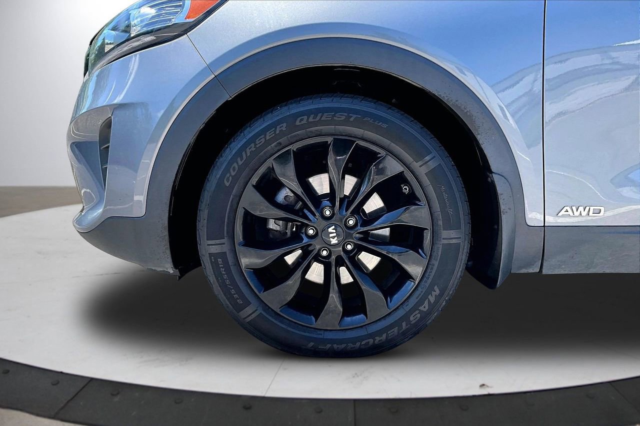 Used 2020 Kia Sorento S AWD/4WD image 32