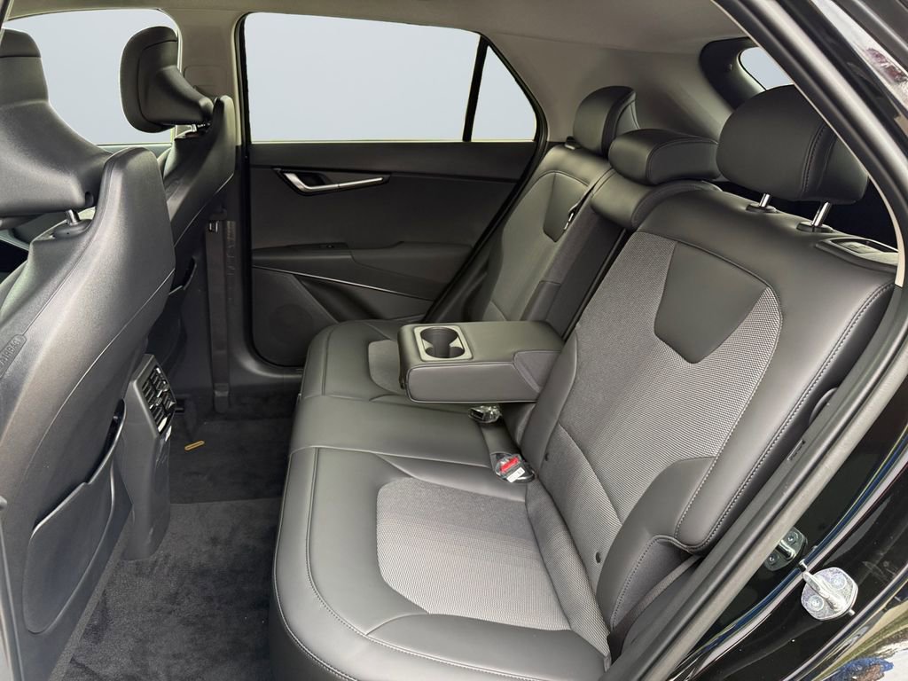 New 2025 Kia Niro EX image 13