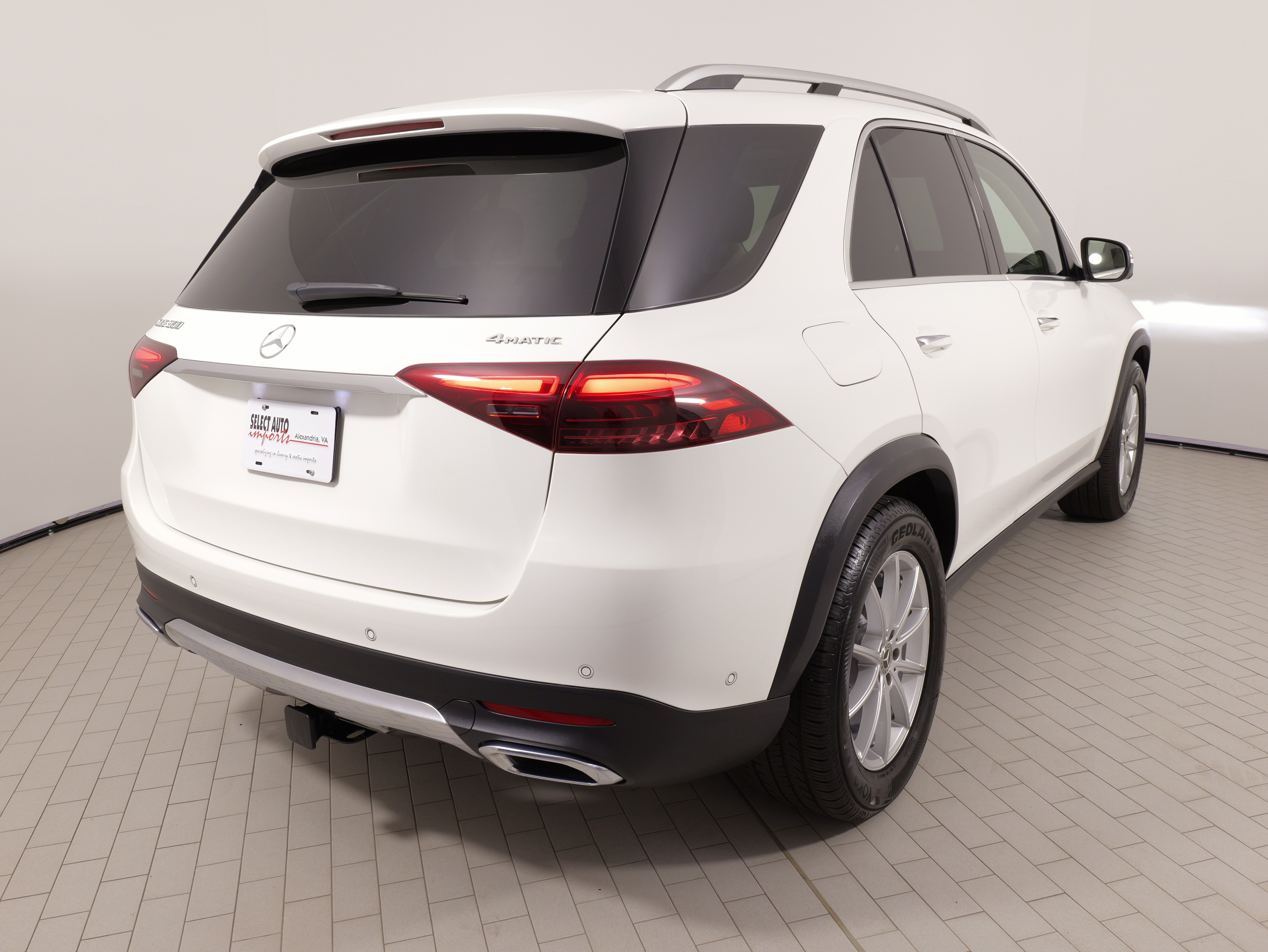 Used 2024 Mercedes-Benz GLE 350 4MATIC image 12