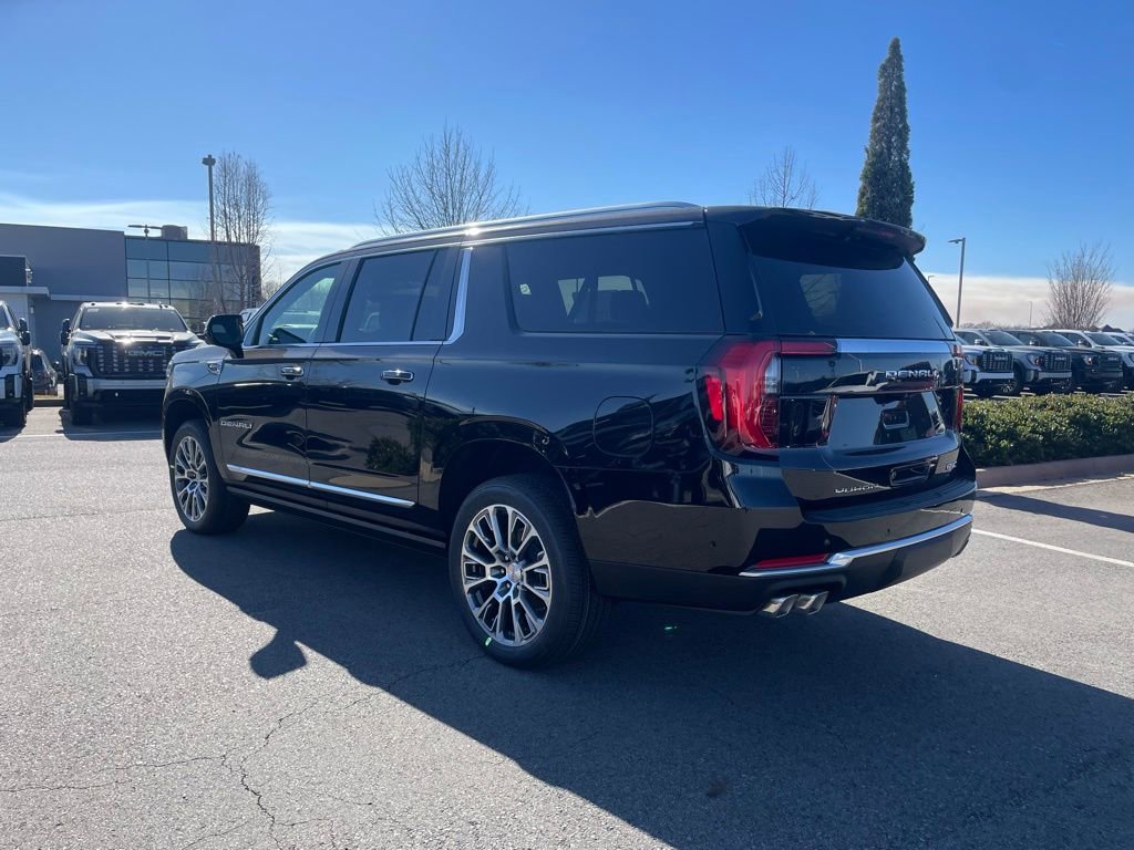 New 2026 GMC Yukon XL Denali w/ Denali Reserve Package image 5